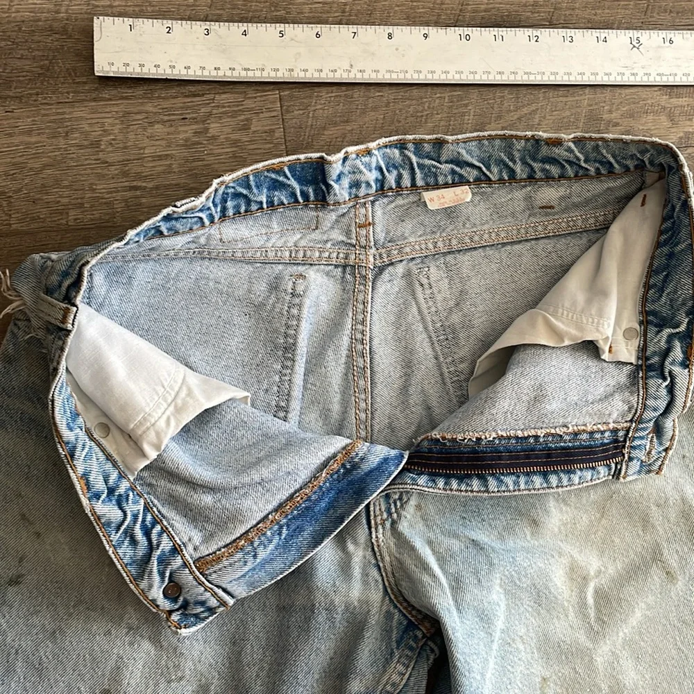 Vintage Levi's women's 34x32" - Picture 5 of 14